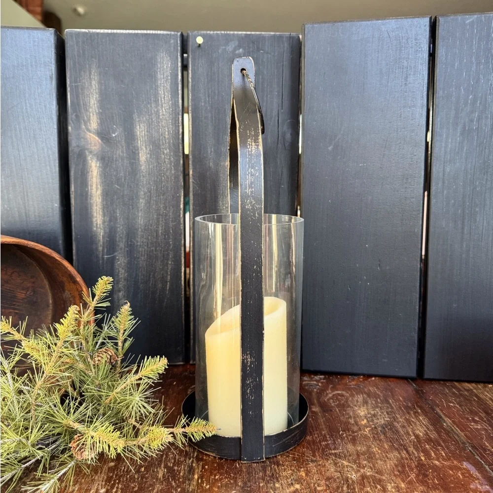 Lucienne Metal Lantern - Picture 4 of 9